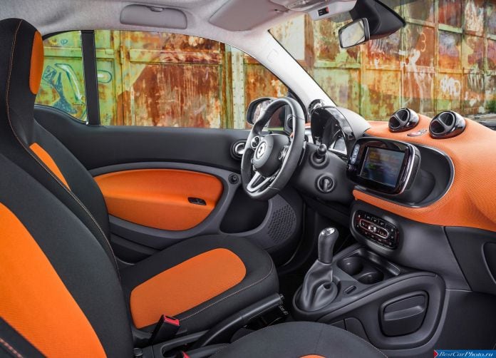 2015 Smart Fortwo - фотография 64 из 83 2015 Smart Fortwo - фотография 64 из 83