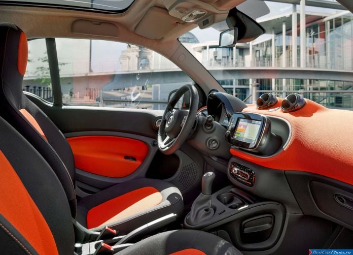 2015 Smart Fortwo - фотография 65 из 83 2015 Smart Fortwo - фотография 65 из 83