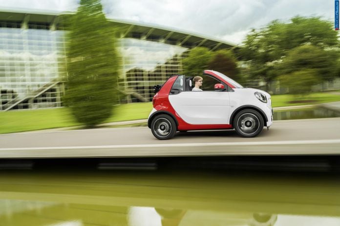 2015 Smart Fortwo Cabrio - фотография 21 из 30