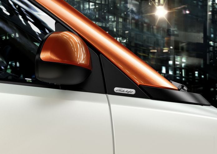2015 Smart Fortwo Edition Flashlight - фотография 2 из 4
