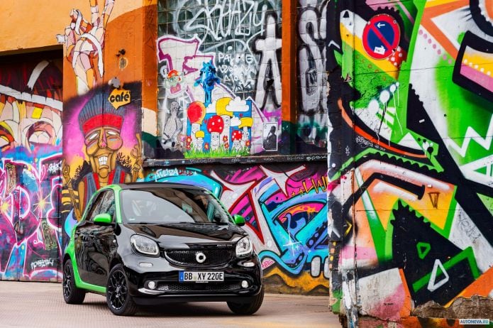 2017 Smart ForFour Electric Drive Passion - фотография 2 из 15 2017 Smart ForFour Electric Drive Passion - фотография 2 из 15