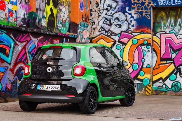 2017 Smart ForFour Electric Drive Passion - фотография 14 из 15 2017 Smart ForFour Electric Drive Passion - фотография 14 из 15