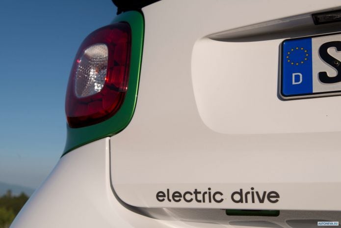 2017 Smart ForTwo Cabrio Electric Drive Prime - фотография 31 из 34