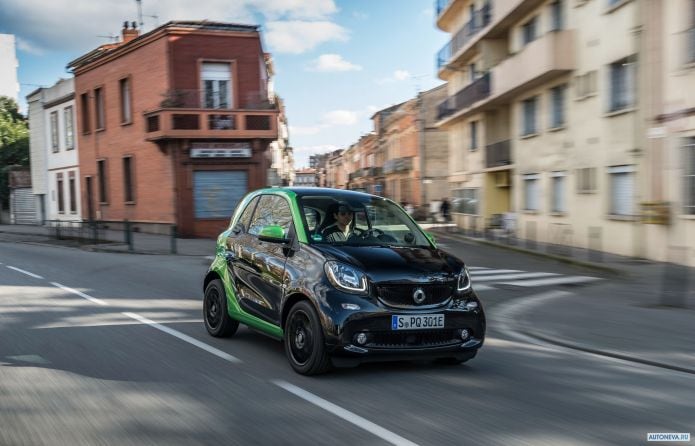 2017 Smart ForTwo Coupe Electric Drive Prime - фотография 8 из 30 2017 Smart ForTwo Coupe Electric Drive Prime - фотография 8 из 30