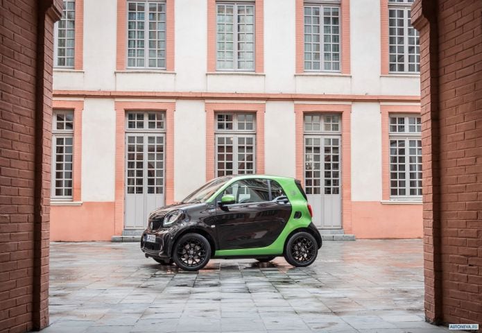 2017 Smart ForTwo Coupe Electric Drive Prime - фотография 9 из 30