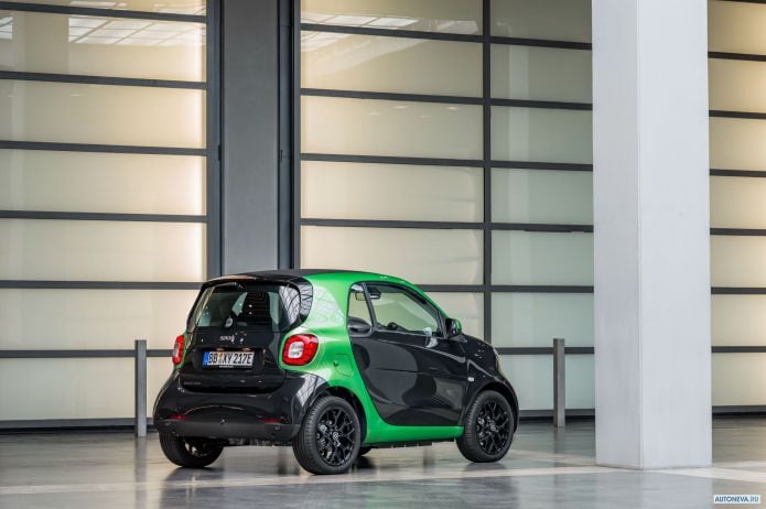 2017 Smart ForTwo Coupe Electric Drive Prime - фотография 20 из 30 2017 Smart ForTwo Coupe Electric Drive Prime - фотография 20 из 30
