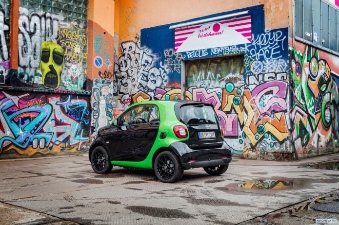 2017 Smart ForTwo Coupe Electric Drive Prime - фотография 23 из 30 2017 Smart ForTwo Coupe Electric Drive Prime - фотография 23 из 30