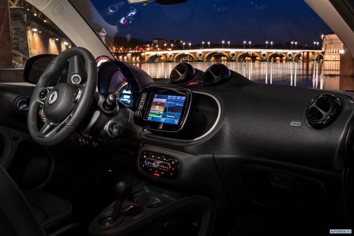 2017 Smart ForTwo Coupe Electric Drive Prime - фотография 29 из 30 2017 Smart ForTwo Coupe Electric Drive Prime - фотография 29 из 30