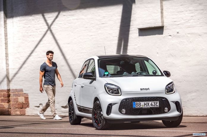 2020 Smart ForFour EQ Edition One - фотография 1 из 40