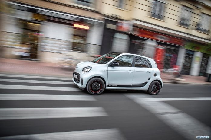 2020 Smart ForFour EQ Edition One - фотография 18 из 40 2020 Smart ForFour EQ Edition One - фотография 18 из 40