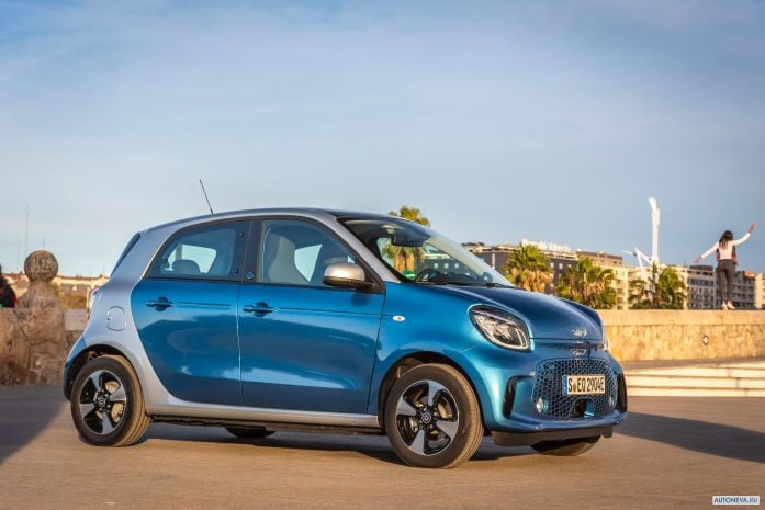 2020 Smart ForFour EQ Passion - фотография 15 из 30