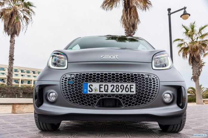 2020 Smart ForTwo Cabrio EQ Pulse - фотография 1 из 29