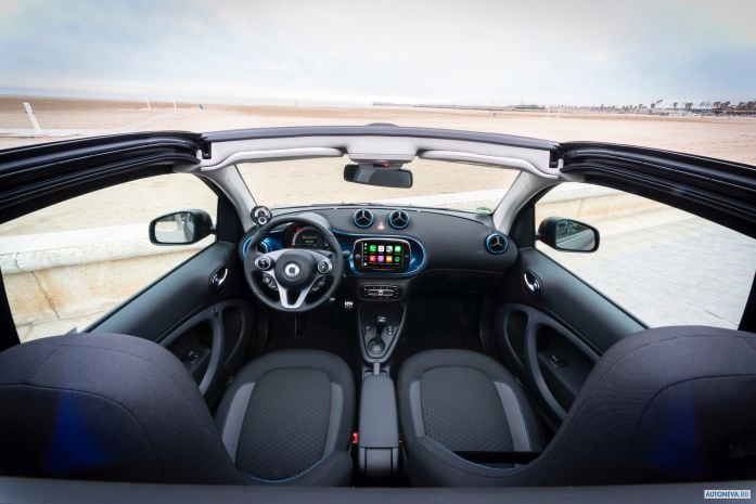 2020 Smart ForTwo Cabrio EQ Pulse - фотография 26 из 29 2020 Smart ForTwo Cabrio EQ Pulse - фотография 26 из 29