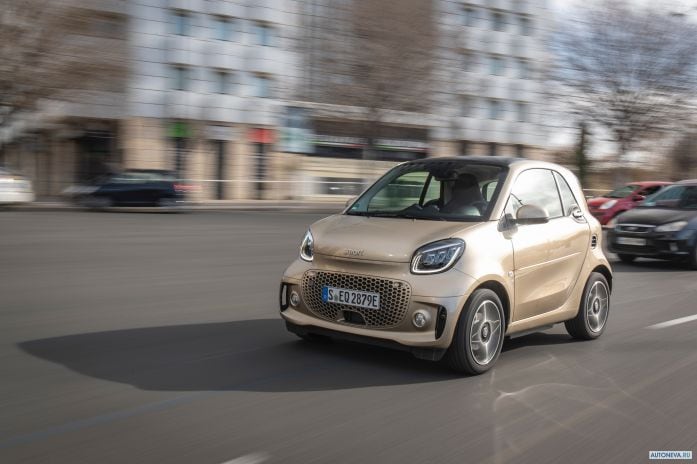 2020 Smart ForTwo Coupe EQ Pulse - фотография 16 из 39