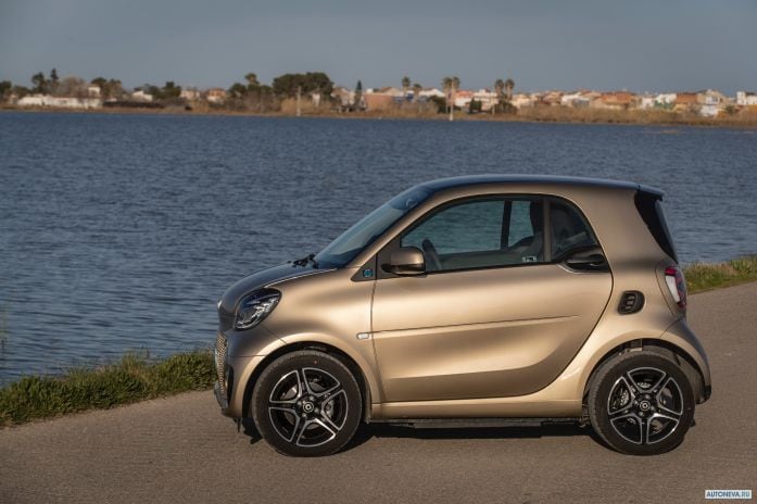 2020 Smart ForTwo Coupe EQ Pulse - фотография 27 из 39