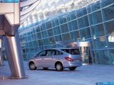 ssangyong_2004-rodius_1600x1200_010.jpg