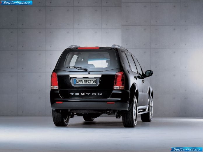 2005 SsangYong Rexton - фотография 18 из 27