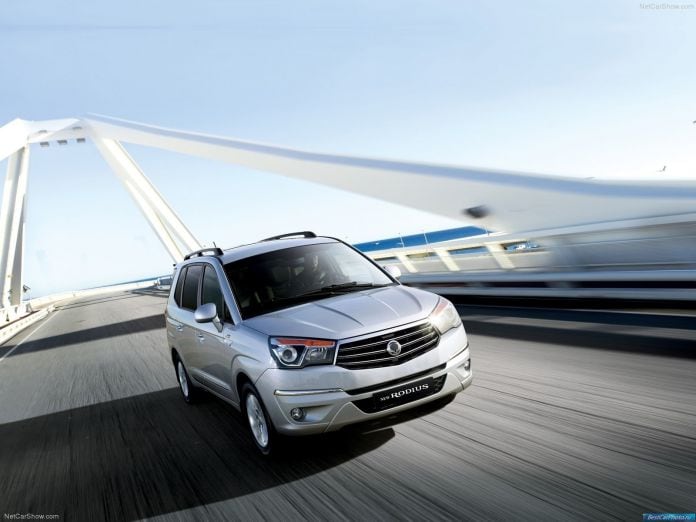 2014 SsangYong Rodius - фотография 3 из 4