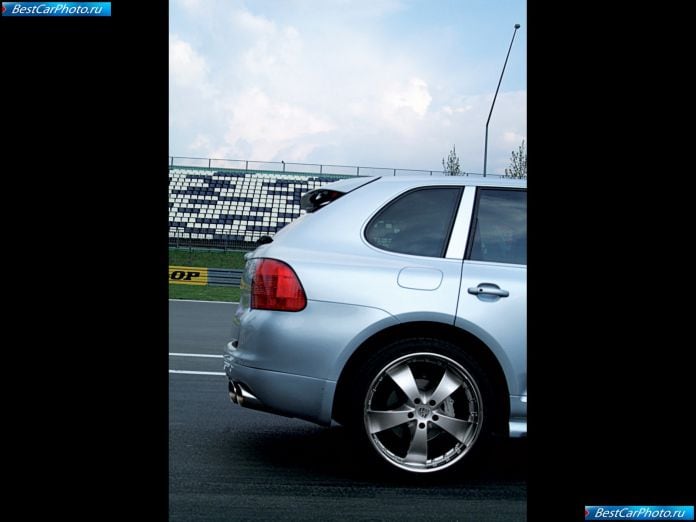 2005 Strosek Porsche Cayenne - фотография 9 из 10