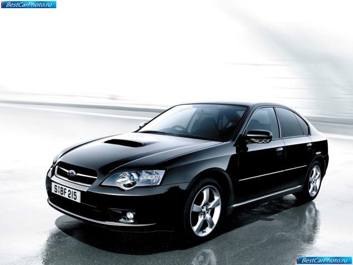 2004 Subaru Legacy Sedan - фотография 3 из 15