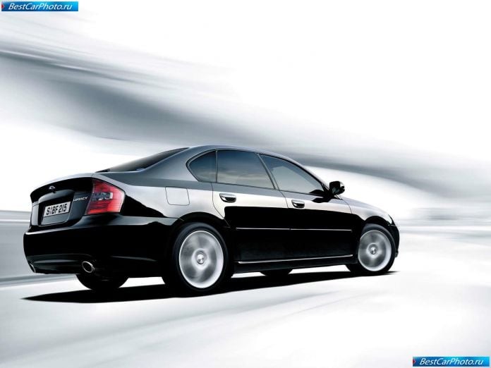 2004 Subaru Legacy Sedan - фотография 4 из 15