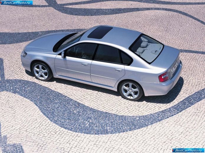 2004 Subaru Legacy Sedan - фотография 6 из 15