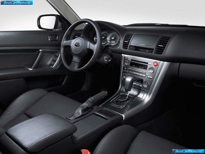 2004 Subaru Legacy Sedan - фотография 13 из 15 2004 Subaru Legacy Sedan - фотография 13 из 15