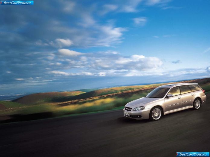 2004 Subaru Legacy Station Wagon - фотография 2 из 13