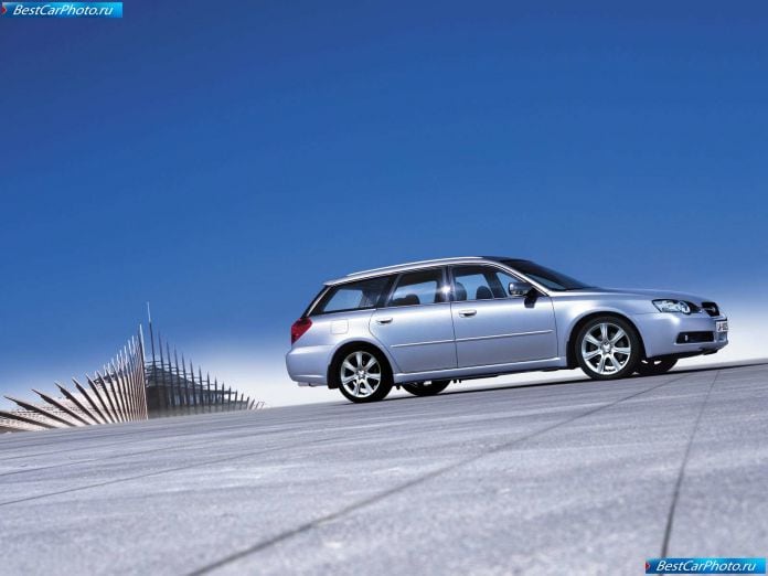 2004 Subaru Legacy Station Wagon - фотография 3 из 13