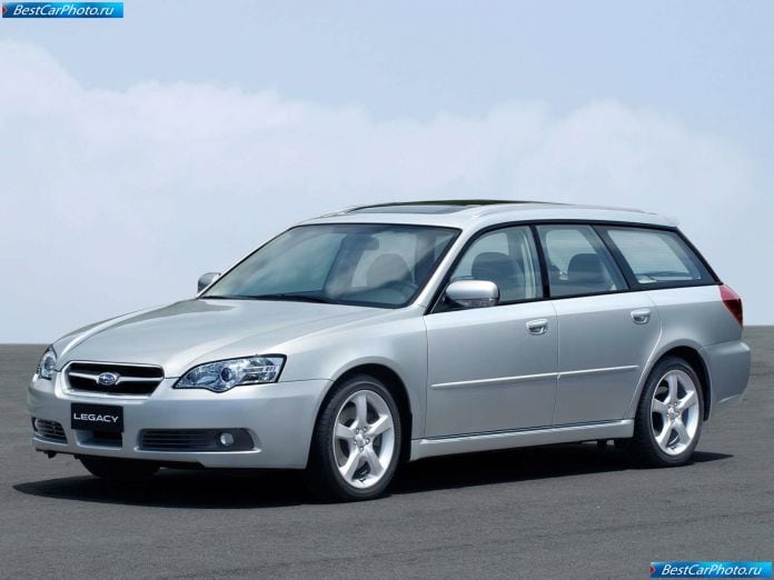 2004 Subaru Legacy Station Wagon - фотография 6 из 13