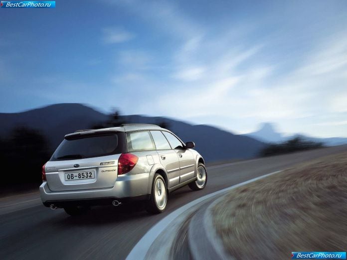 2004 Subaru Outback - фотография 7 из 18