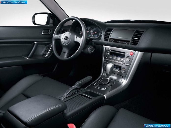 2004 Subaru Outback - фотография 16 из 18 2004 Subaru Outback - фотография 16 из 18