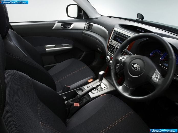 2008 Subaru Forester - фотография 38 из 94