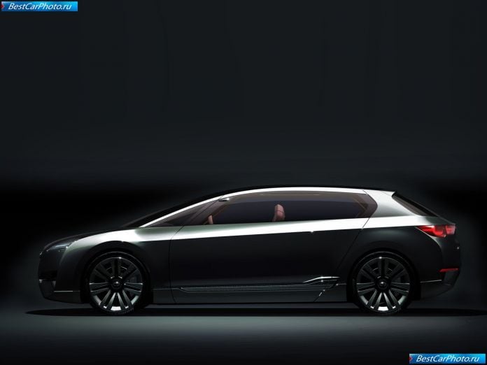 2009 Subaru Hybrid Tourer Concept - фотография 6 из 17