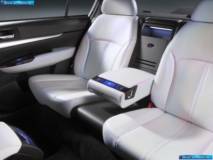 2009 Subaru Legacy Concept - фотография 13 из 25 2009 Subaru Legacy Concept - фотография 13 из 25