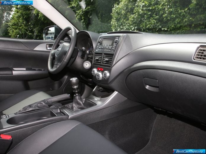 2010 Subaru Impreza Xv - фотография 10 из 16 2010 Subaru Impreza Xv - фотография 10 из 16