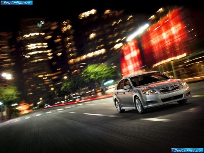 2010 Subaru Legacy - фотография 2 из 23