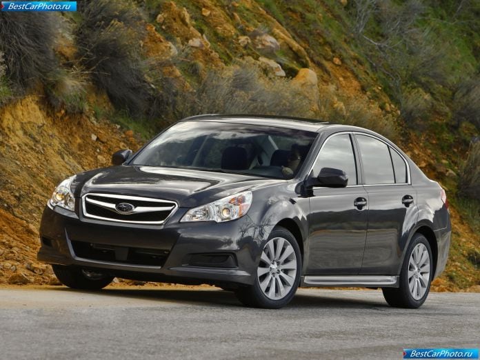 2010 Subaru Legacy - фотография 5 из 23
