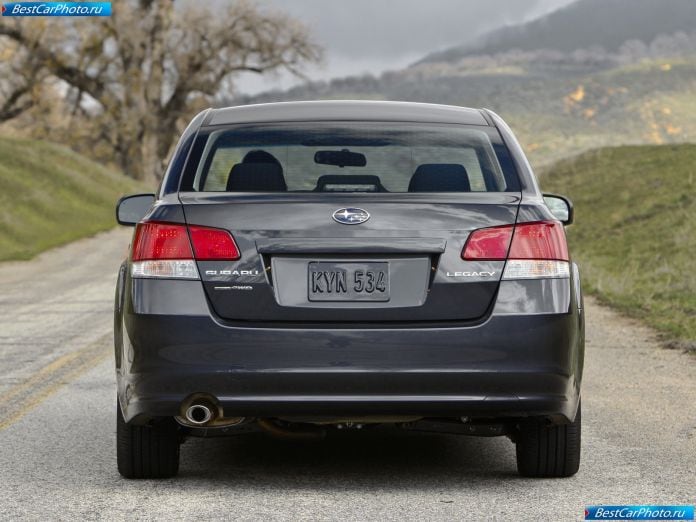 2010 Subaru Legacy - фотография 11 из 23 2010 Subaru Legacy - фотография 11 из 23