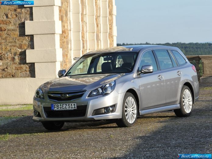 2010 Subaru Legacy Tourer - фотография 7 из 50 2010 Subaru Legacy Tourer - фотография 7 из 50