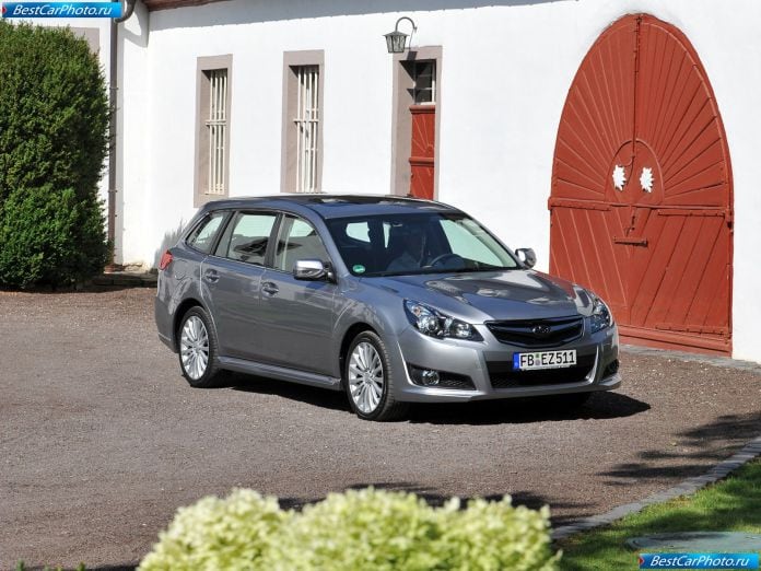 2010 Subaru Legacy Tourer - фотография 15 из 50 2010 Subaru Legacy Tourer - фотография 15 из 50