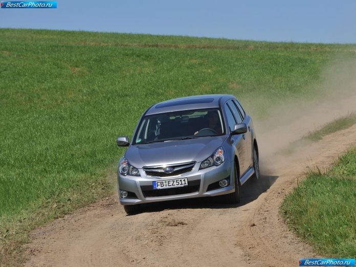 2010 Subaru Legacy Tourer - фотография 19 из 50 2010 Subaru Legacy Tourer - фотография 19 из 50