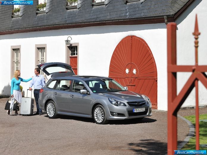 2010 Subaru Legacy Tourer - фотография 22 из 50 2010 Subaru Legacy Tourer - фотография 22 из 50