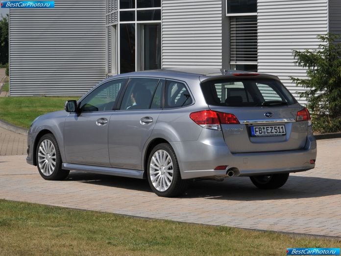 2010 Subaru Legacy Tourer - фотография 31 из 50 2010 Subaru Legacy Tourer - фотография 31 из 50