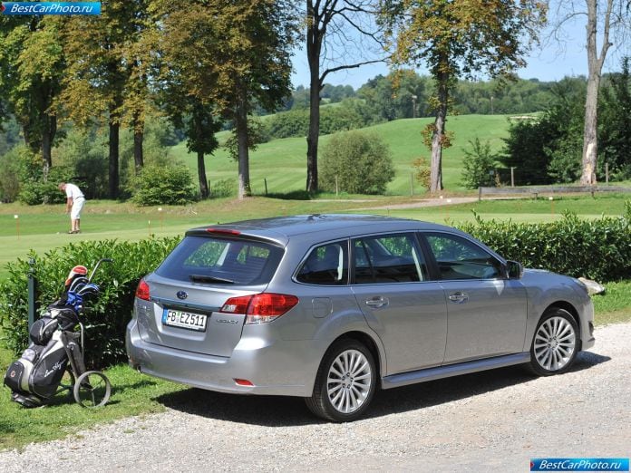 2010 Subaru Legacy Tourer - фотография 32 из 50 2010 Subaru Legacy Tourer - фотография 32 из 50