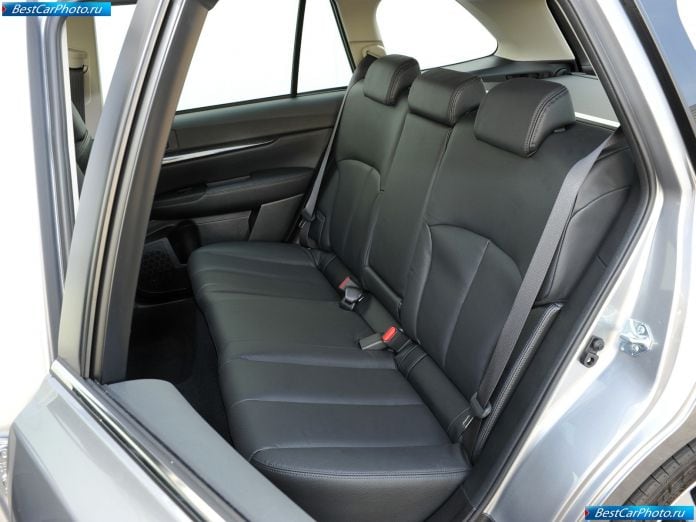 2010 Subaru Legacy Tourer - фотография 42 из 50 2010 Subaru Legacy Tourer - фотография 42 из 50