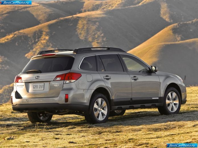 2010 Subaru Outback - фотография 10 из 23 2010 Subaru Outback - фотография 10 из 23