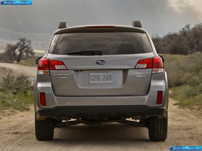 2010 Subaru Outback - фотография 12 из 23 2010 Subaru Outback - фотография 12 из 23