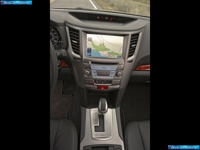 2010 Subaru Outback - фотография 21 из 23 2010 Subaru Outback - фотография 21 из 23