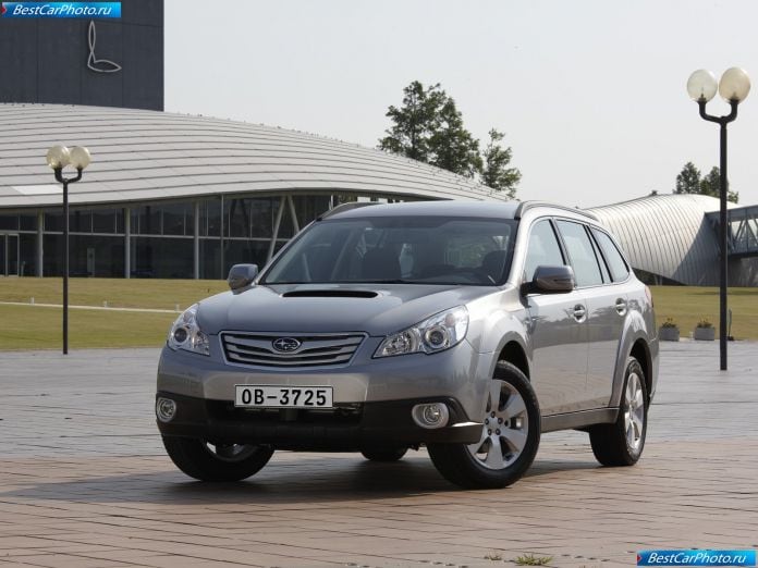 2011 Subaru Outback - фотография 1 из 26 2011 Subaru Outback - фотография 1 из 26